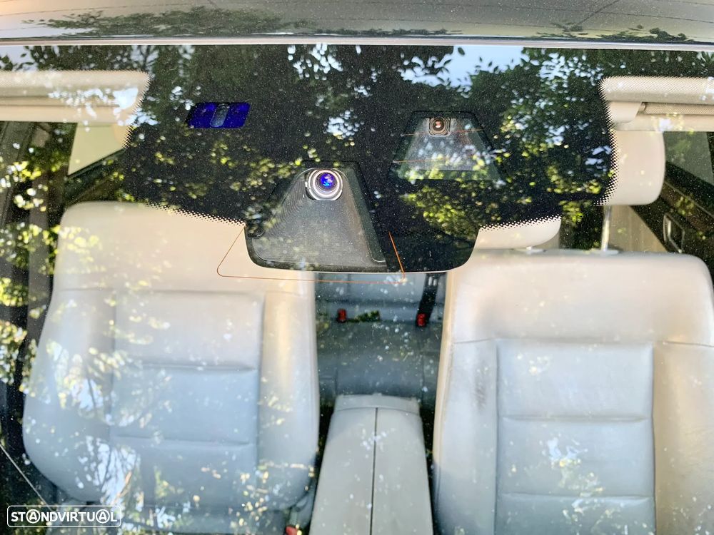 Mercedes-Benz E 300 Bluetec Hybrid Avantgarde - 29