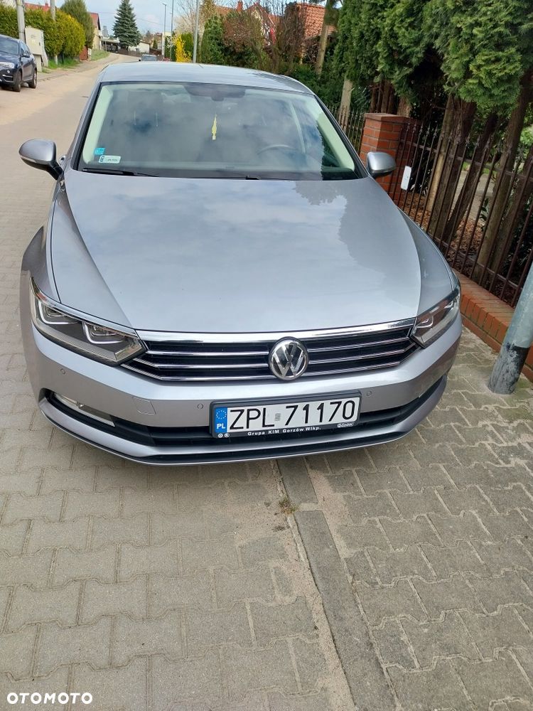 Volkswagen Passat - 2