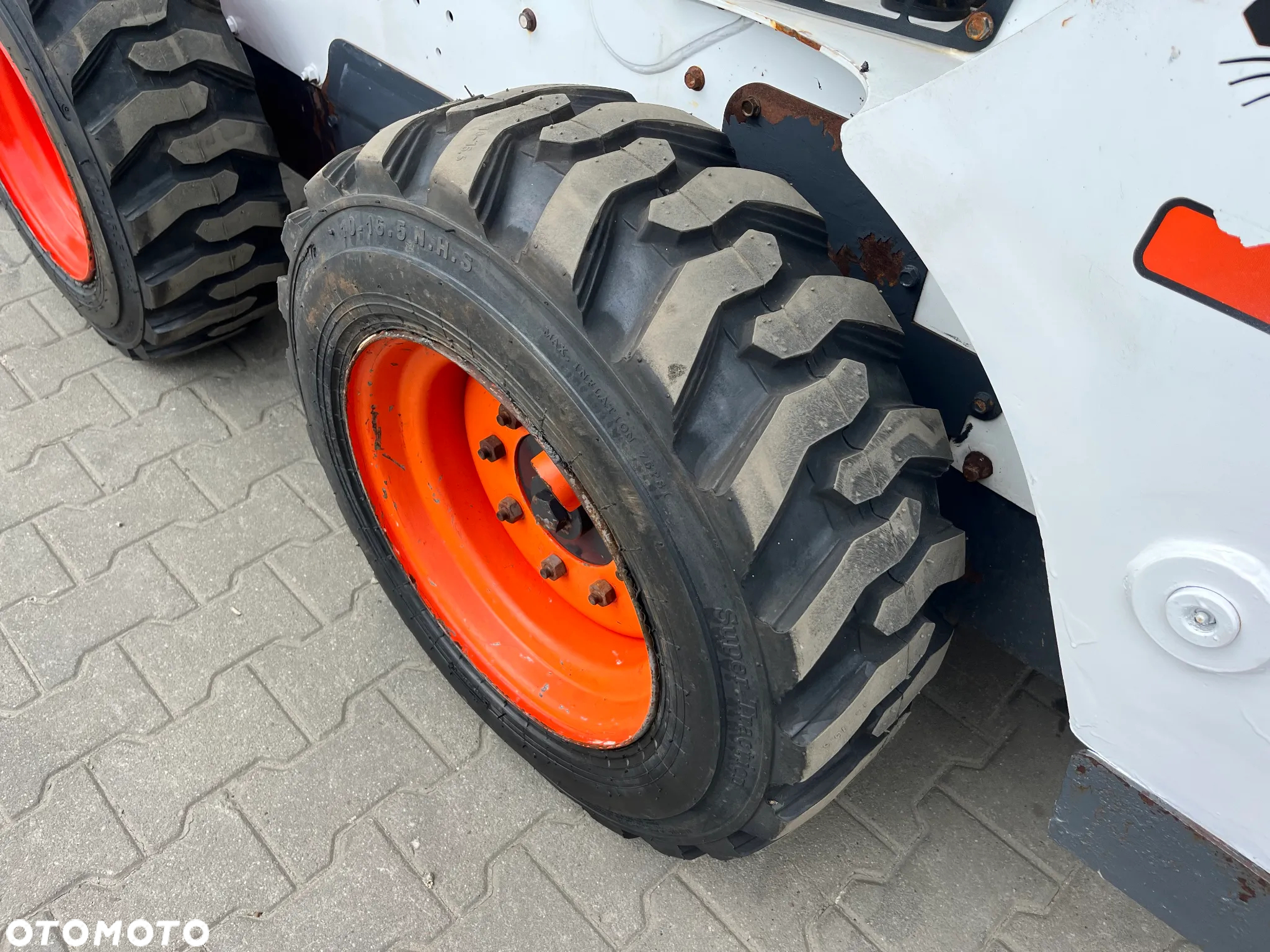 Bobcat S530 - 11