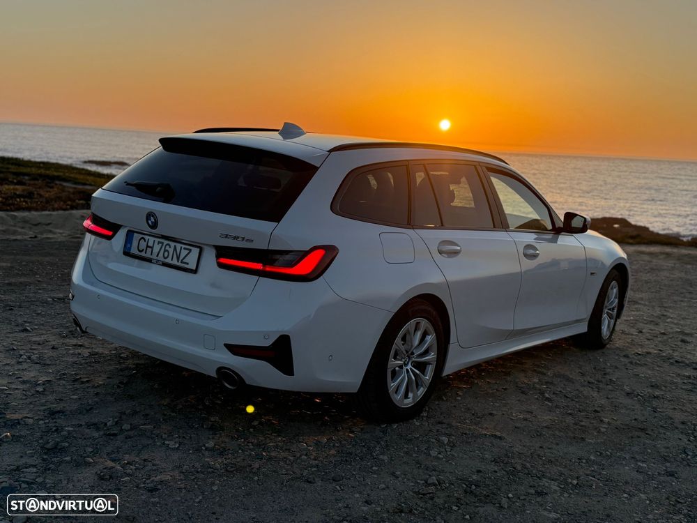 BMW 330 — fotografia 12