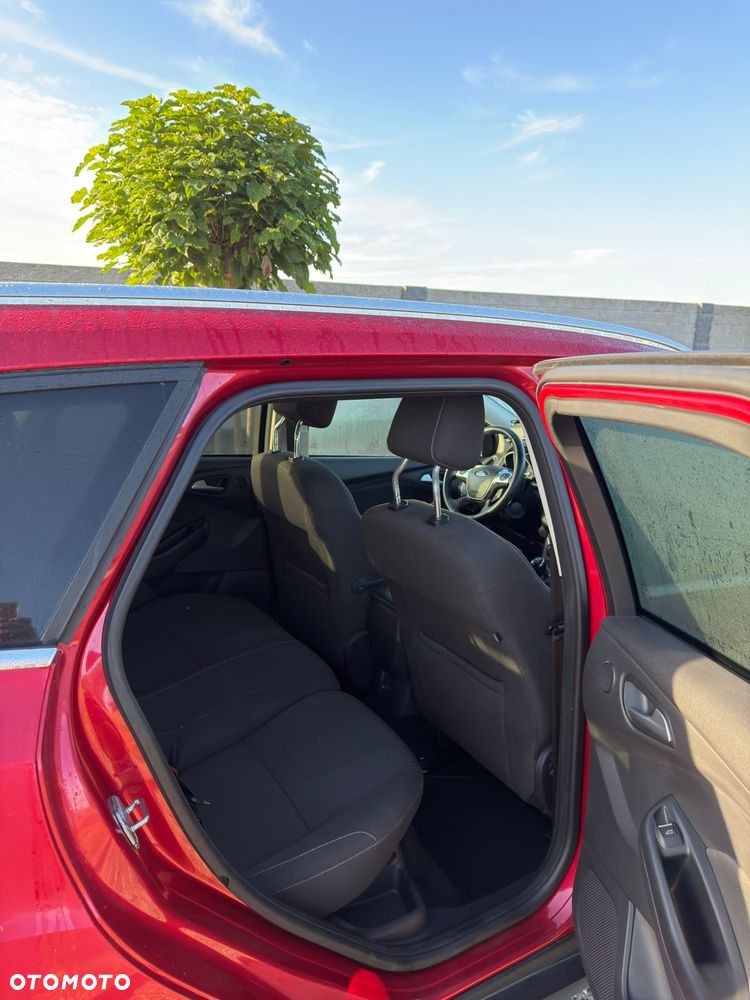 Ford Focus 1.6 EcoBoost Trend Sport - 12