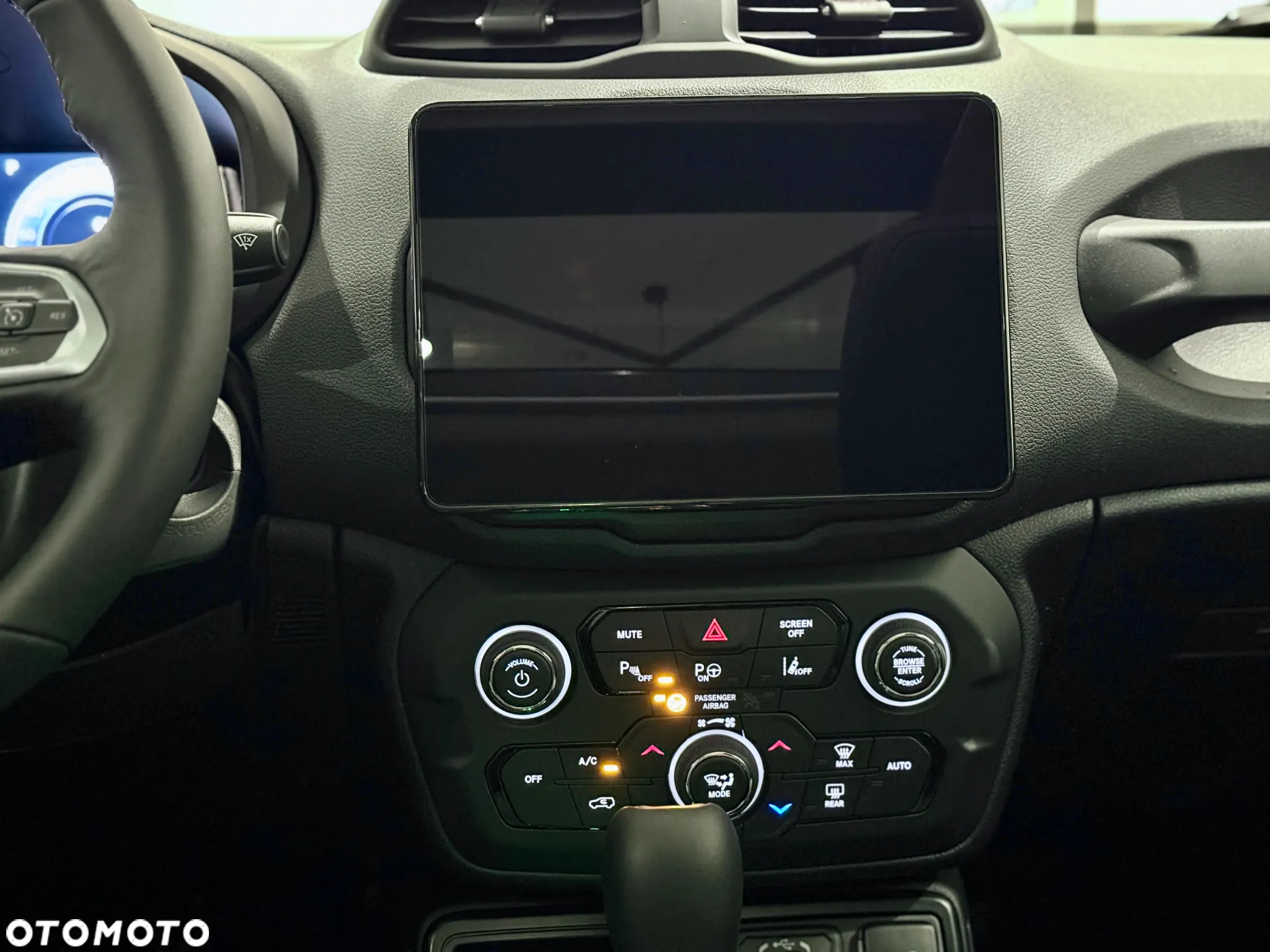 Jeep Renegade - 34