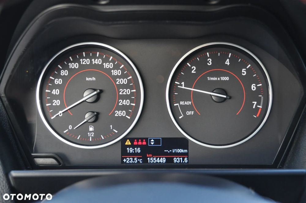 BMW Seria 1 116i - 27
