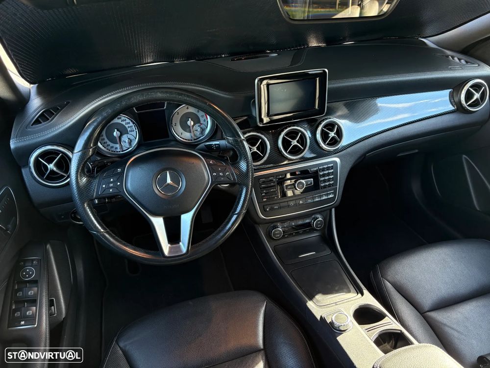 Mercedes-Benz GLA 220 CDi Urban 4-Matic - 9