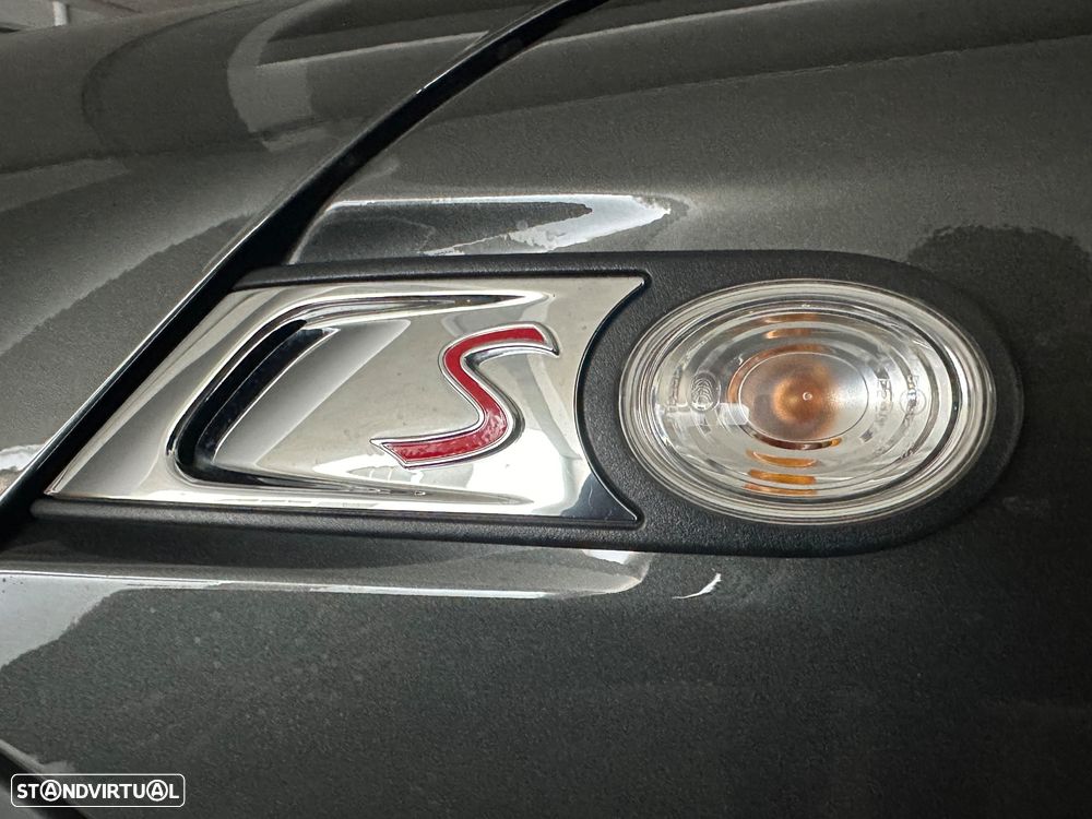 MINI Cabrio Cooper SD - 16