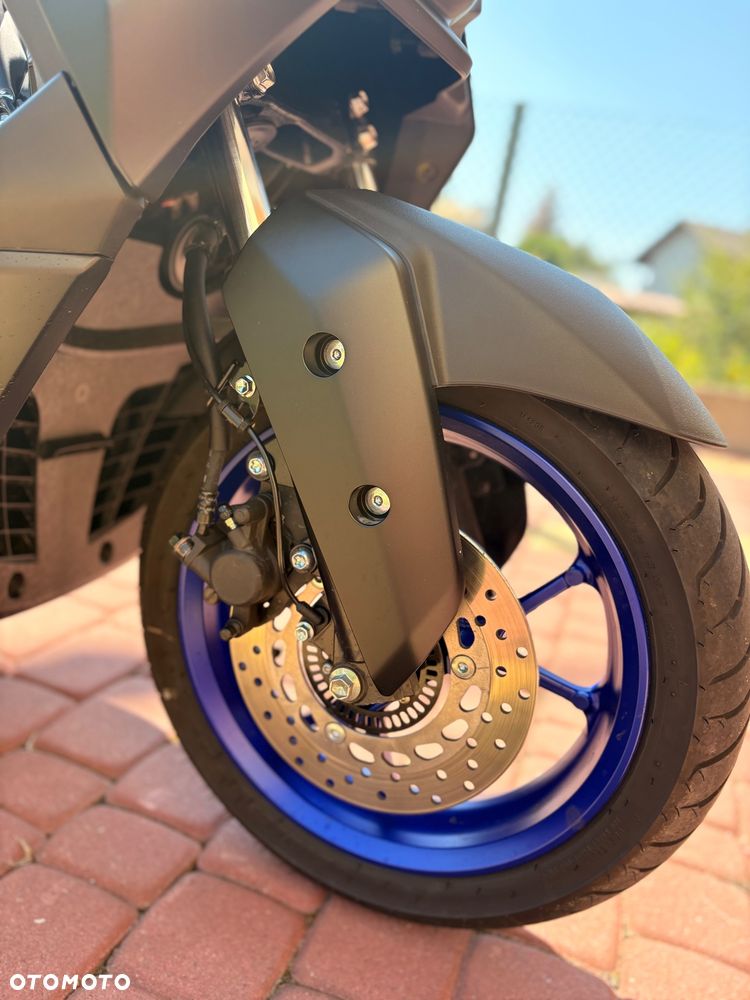 Yamaha NMAX - 5
