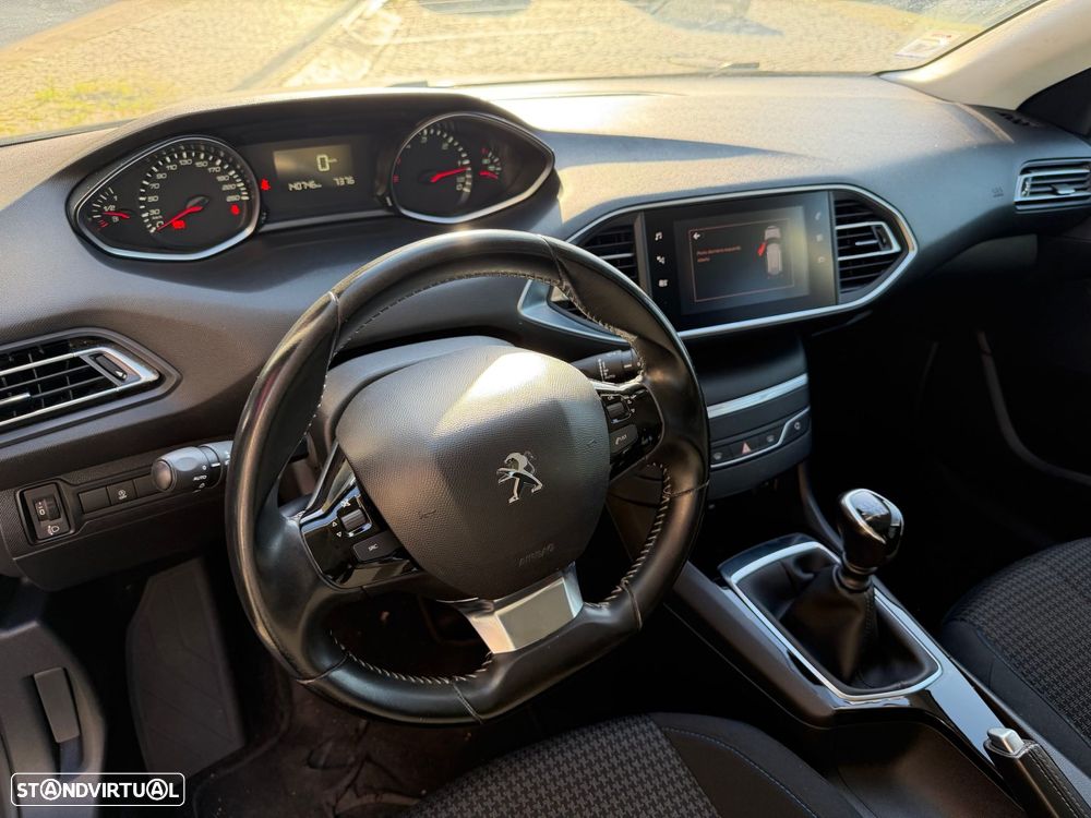 Peugeot 308 SW 1.5 BlueHDi Style J17 - 22