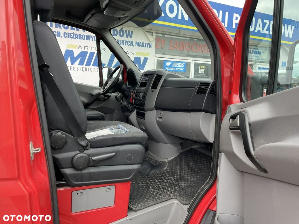 Mercedes-Benz Sprinter - 14
