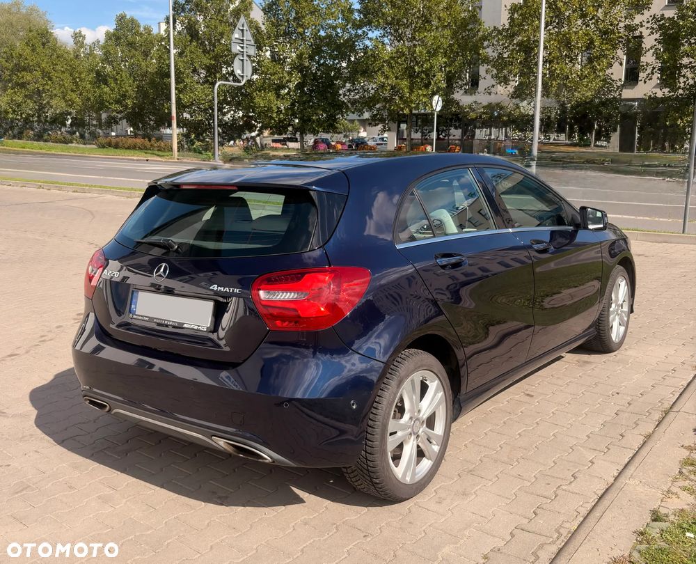 Mercedes-Benz Klasa A 220 4-Matic Urban - 9
