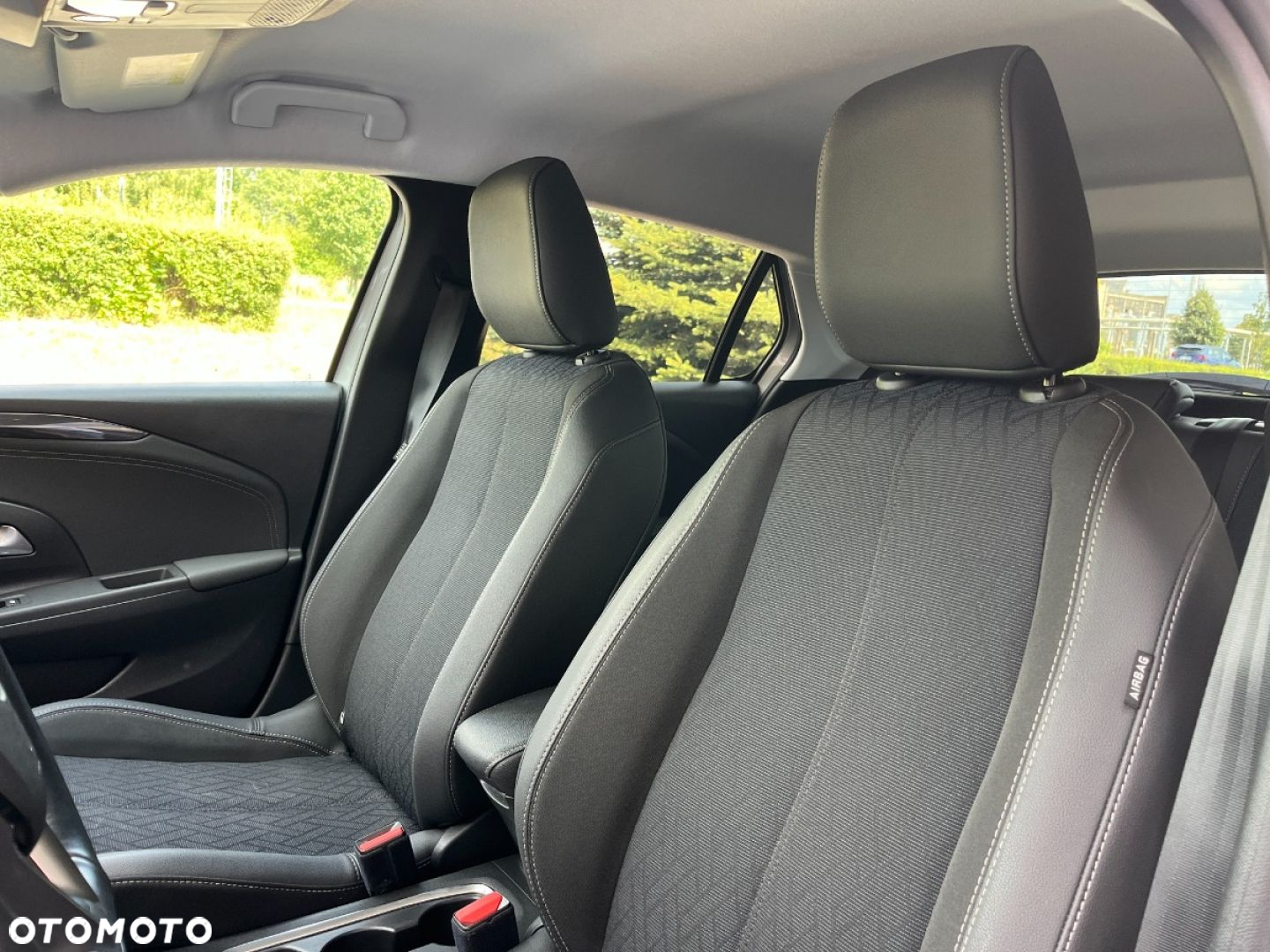 Opel Corsa 1.2 Elegance S&S - 22