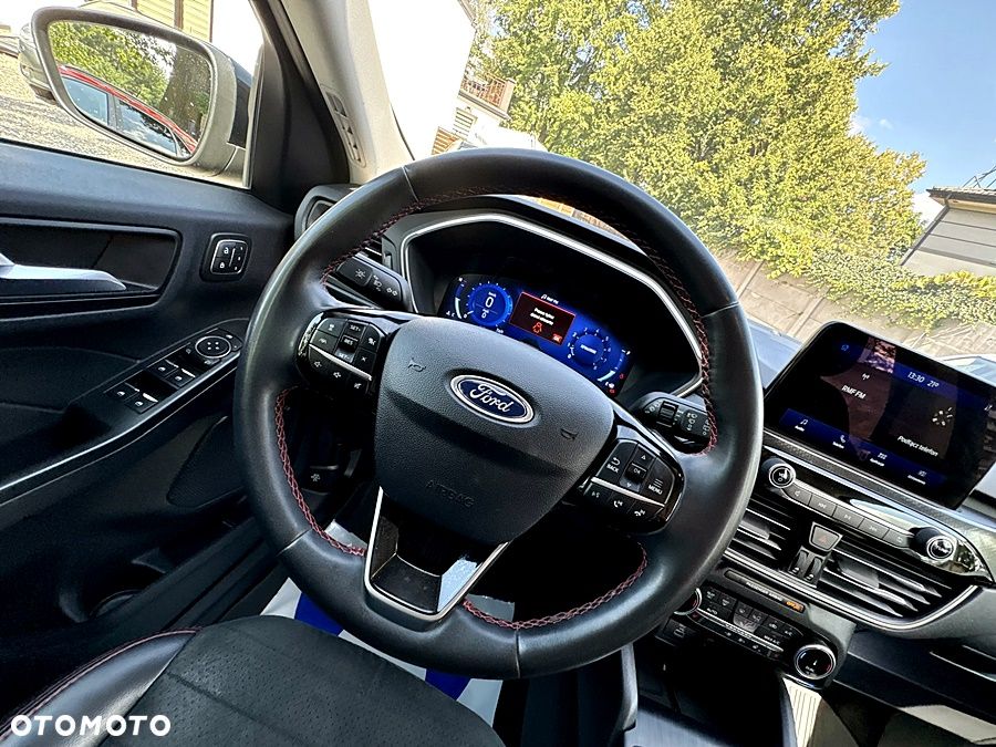 Ford Escape 2.0 EcoBoost AWD Titanium - 26