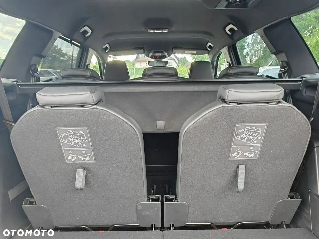 Peugeot 5008 1.5 BlueHDi Allure Pack S&S - 23