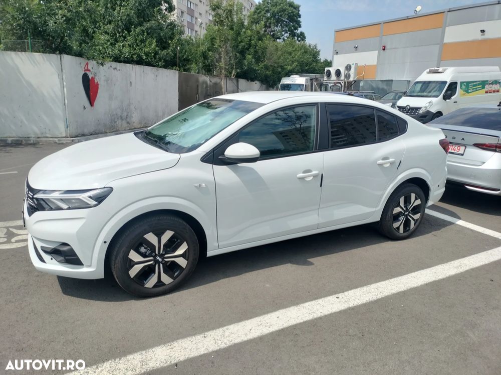 Dacia Logan TCe 90 MT6 Journey - 9