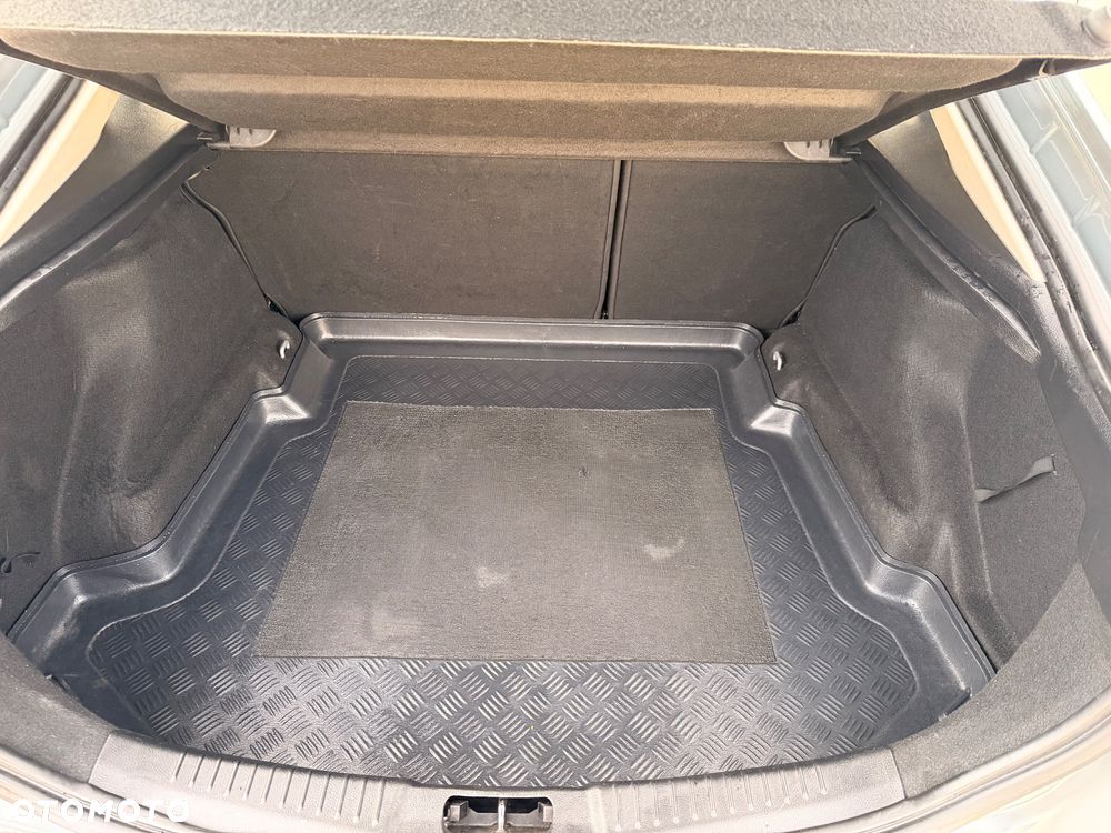 Ford Mondeo 2.5 Titanium S - 25