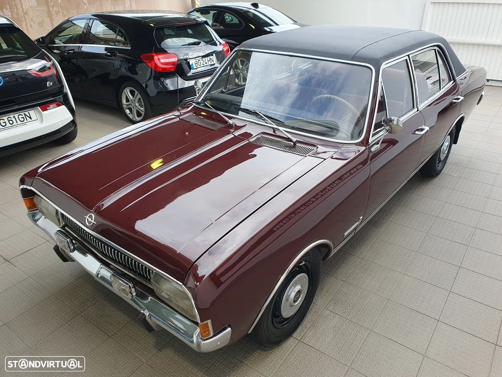 Opel Commodore 2500 4 door Sedan - 7