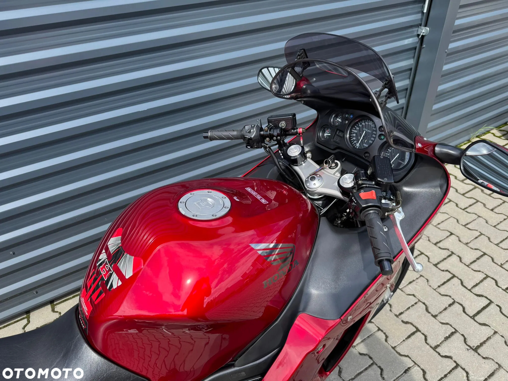 Honda CBR - 17