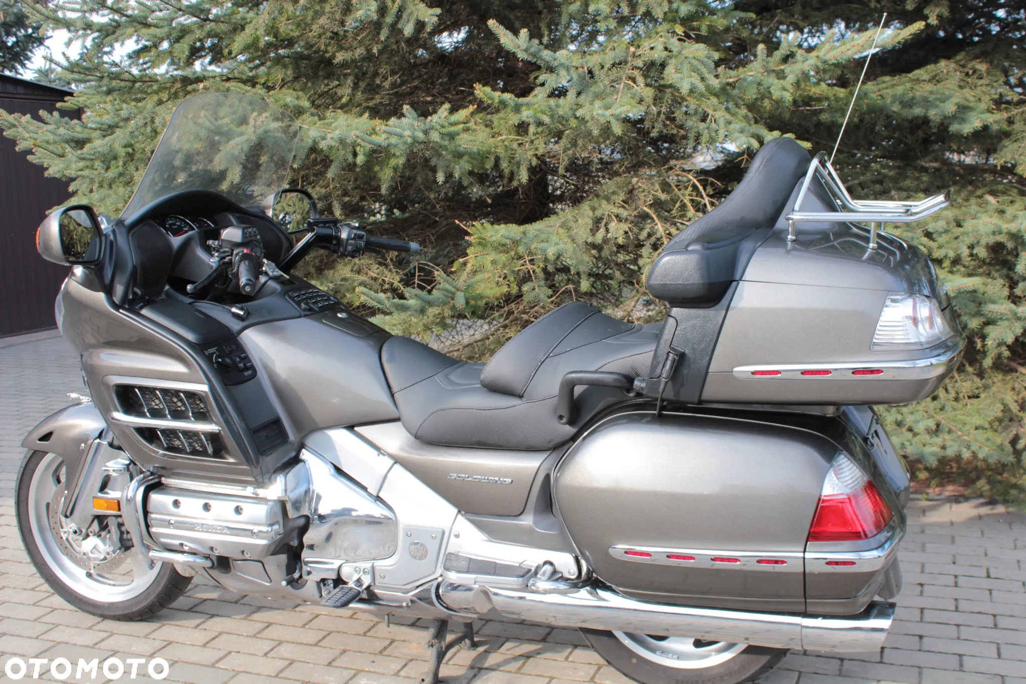 Honda GL - 25