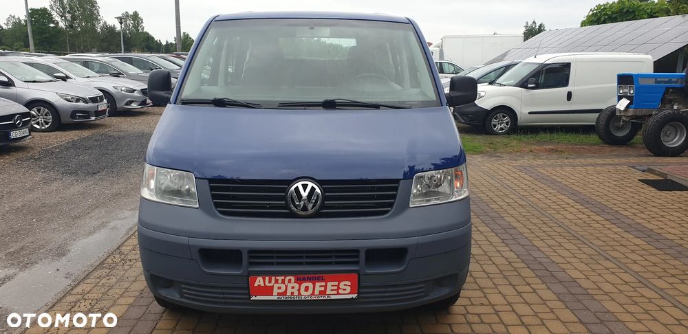 Volkswagen Transporter - 1
