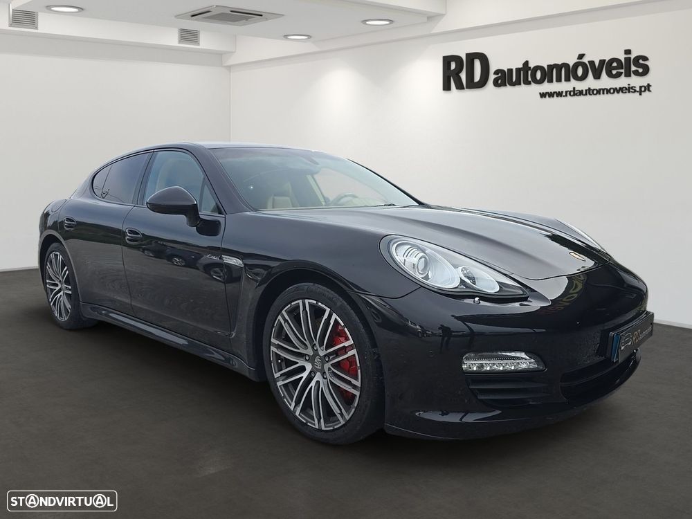 Porsche Panamera Sport Turismo - 2
