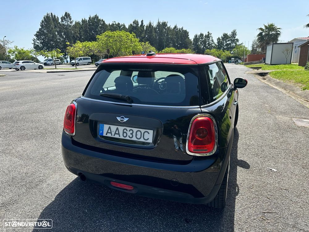 MINI 3 Portas One D - 11