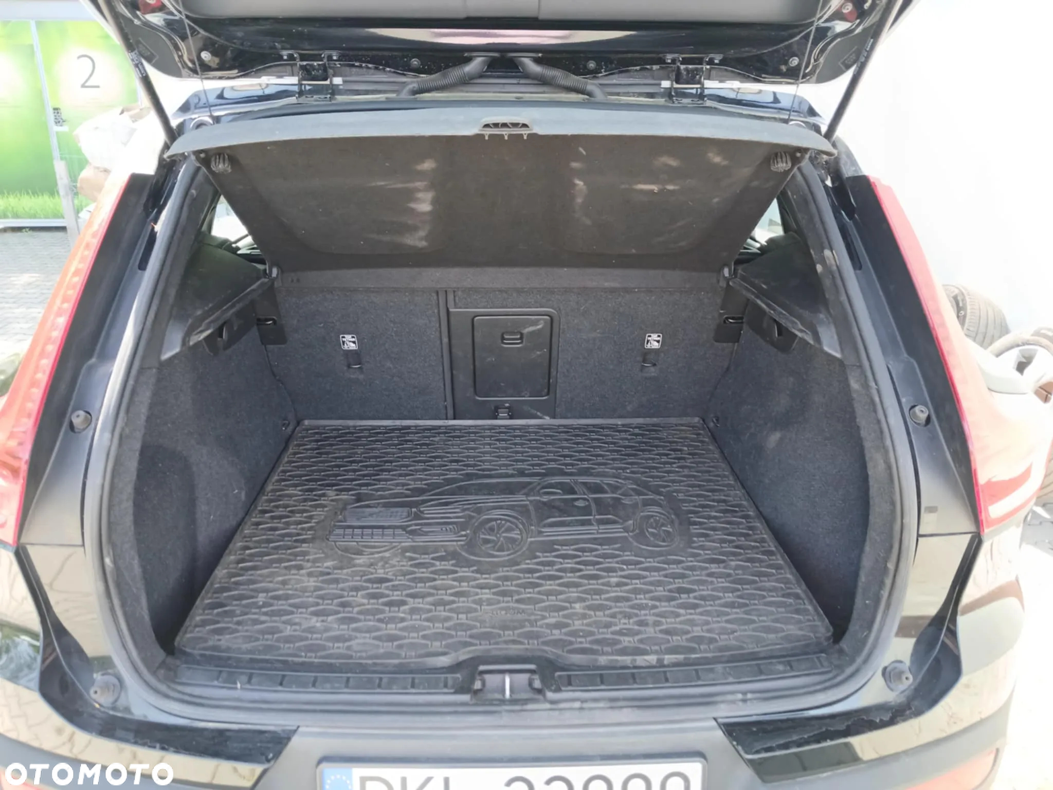 Volvo XC 40 - 18