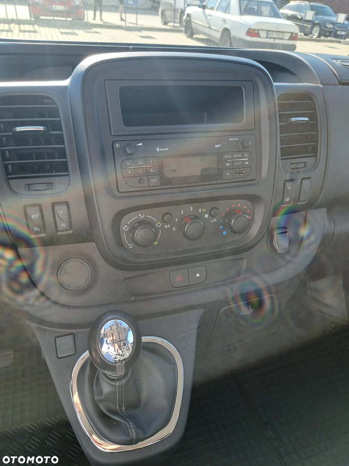 Opel Vivaro - 18