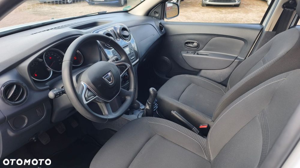 Dacia Sandero - 9
