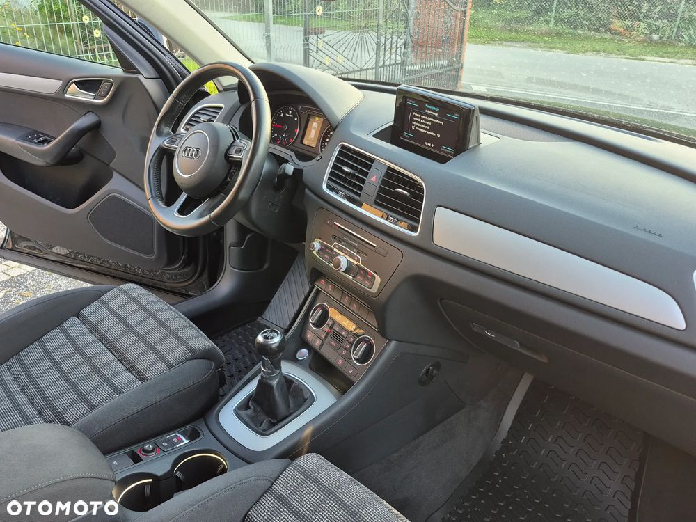 Audi Q3 2.0 TDI sport - 11