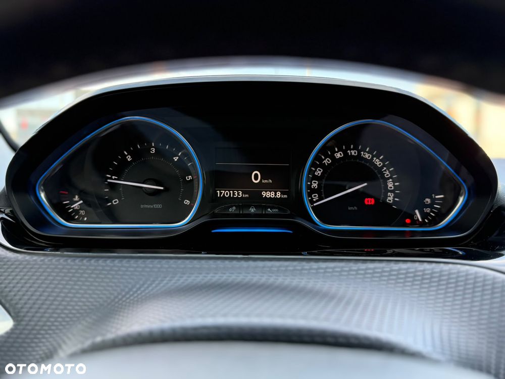 Peugeot 2008 1.6 e-HDi Allure S&S - 11