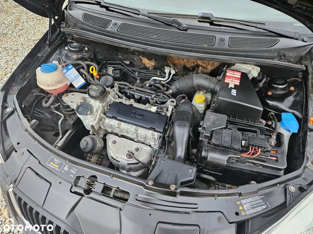 Skoda Fabia - 11