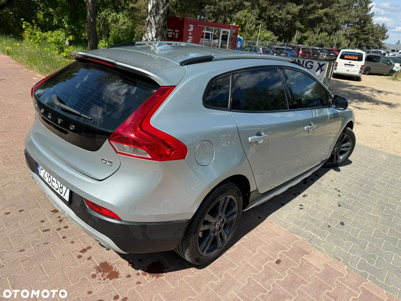 Volvo V40 Cross Country - 4