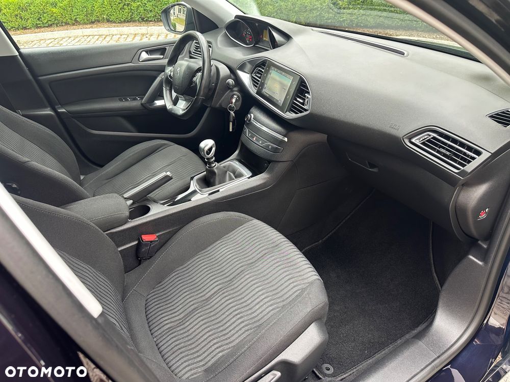 Peugeot 308 1.6 BlueHDi Business Line S&S - 28