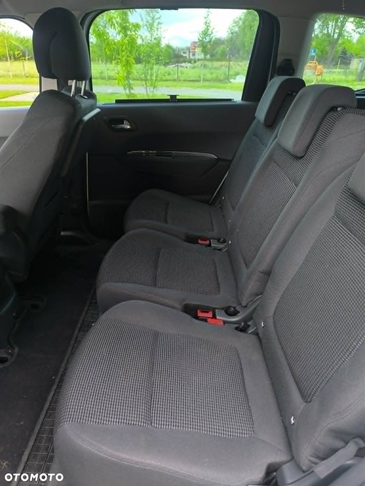 Peugeot 5008 HDI FAP 115 Allure - 4
