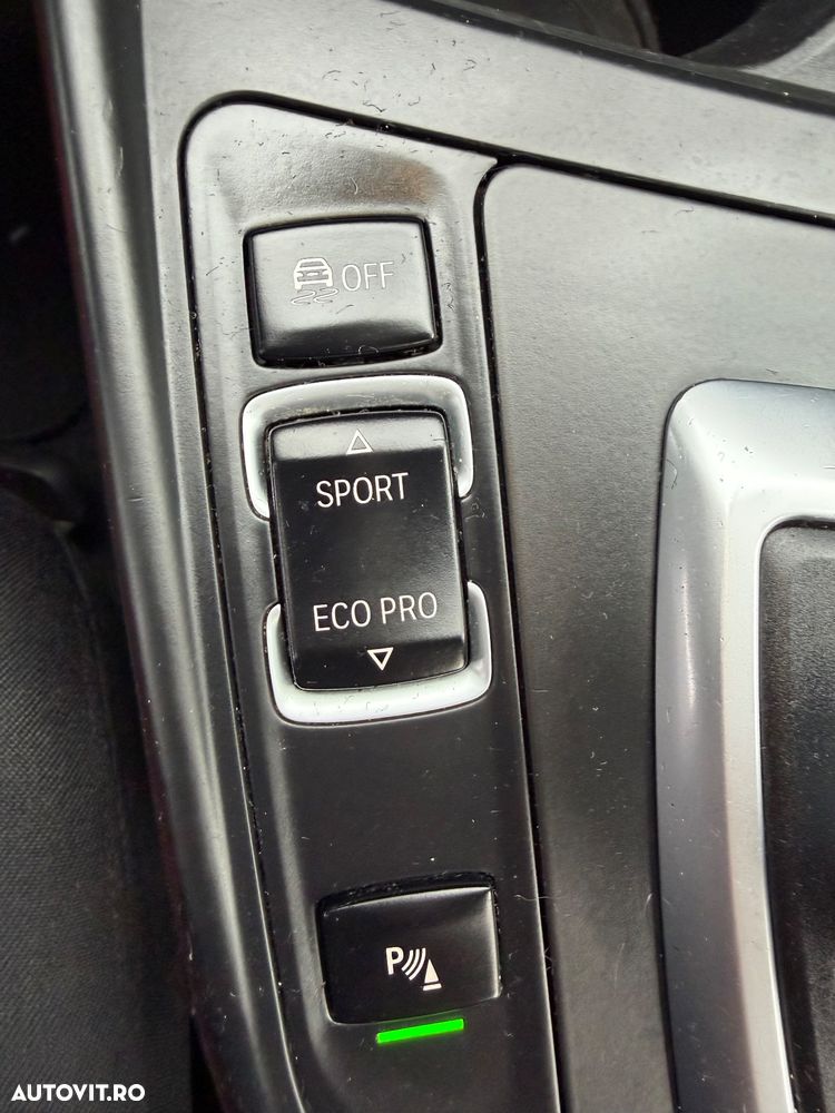 BMW Seria 1 120d Aut. Urban Line - 32