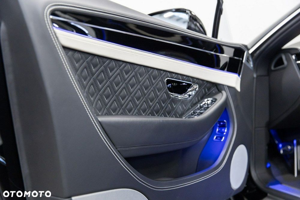 Bentley Continental GT Standard - 28