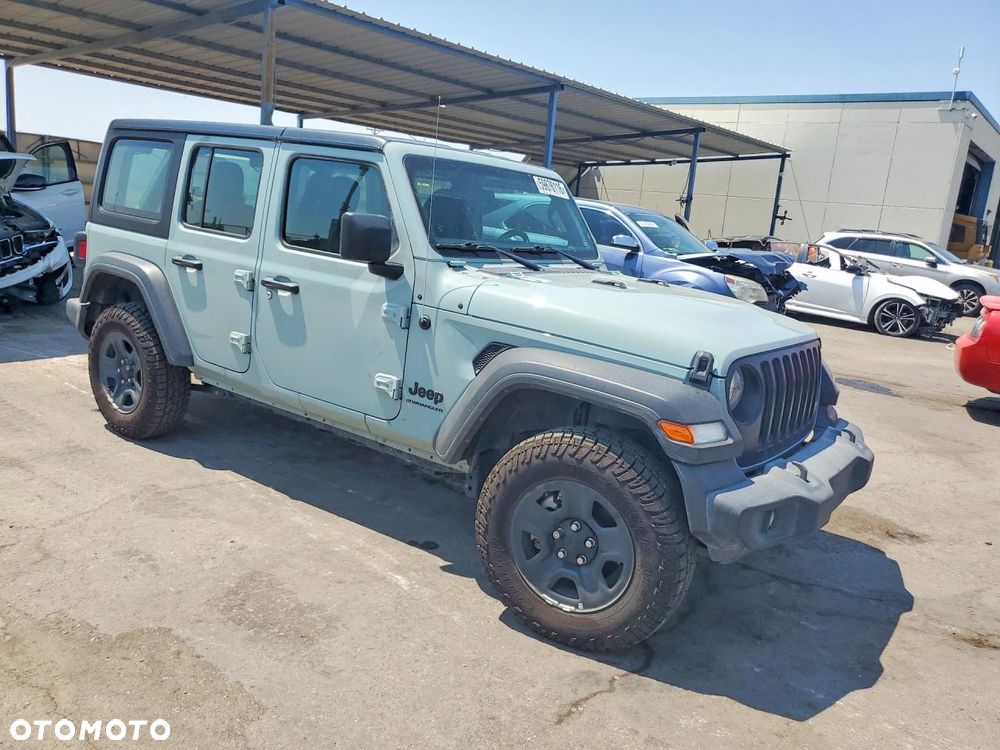 Jeep Wrangler - 5