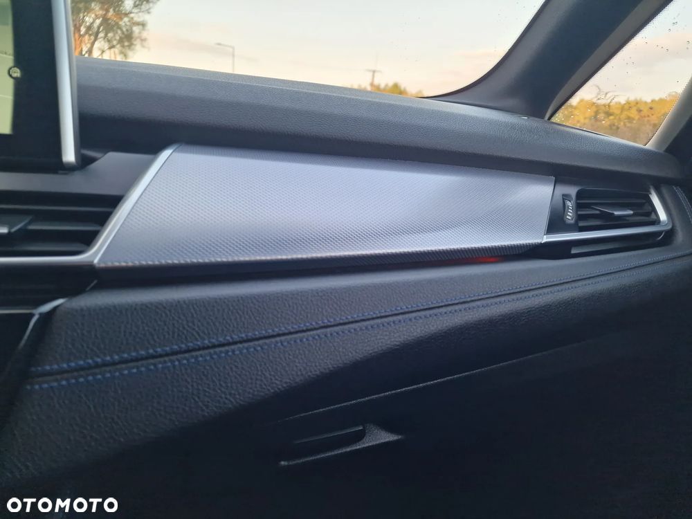 BMW Seria 2 220d xDrive M Sport - 13
