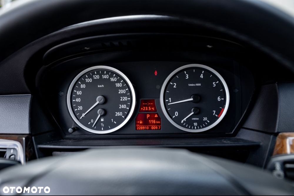 BMW Seria 5 - 28