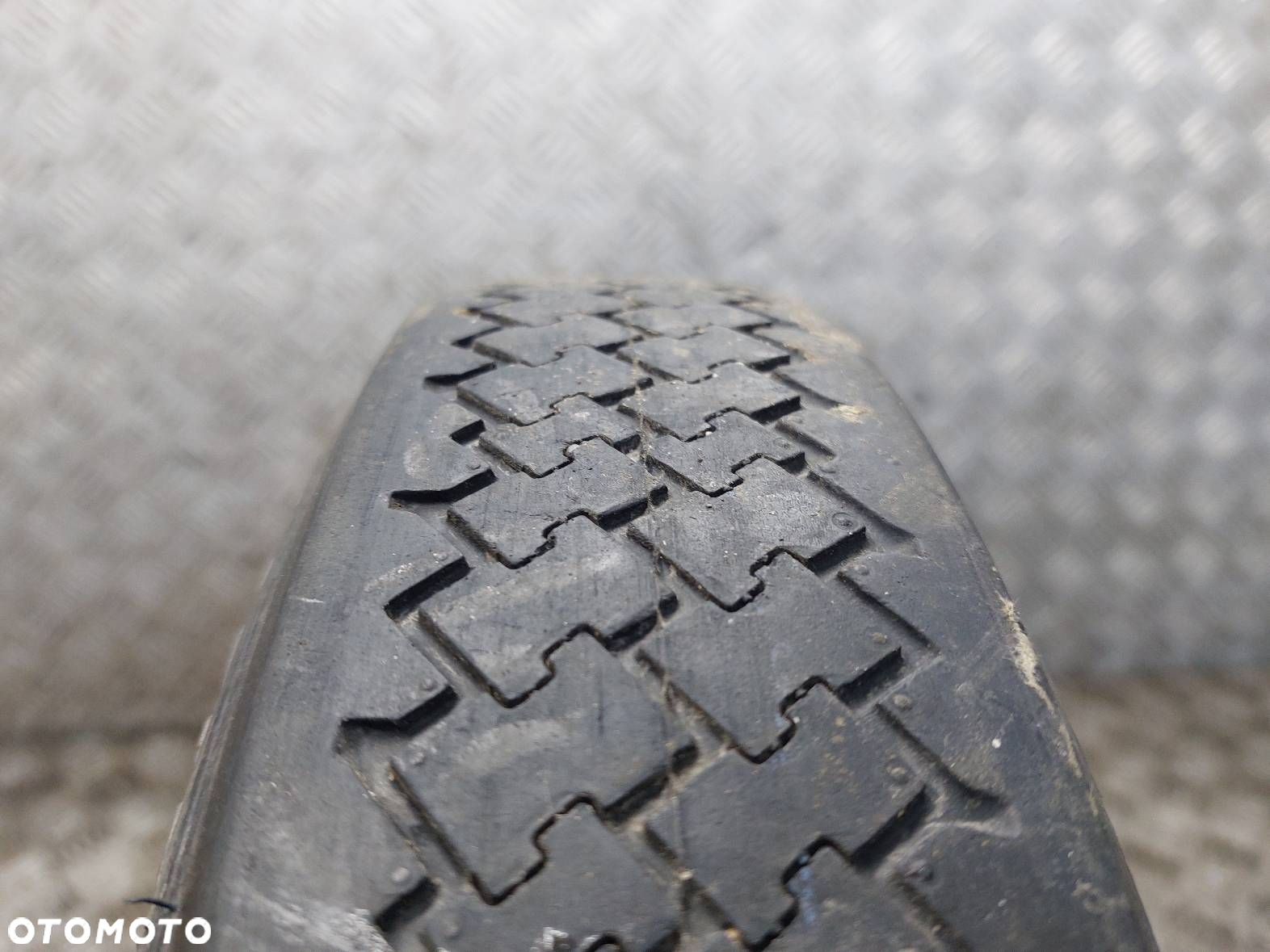 DOJAZDÓWKA 4X100 3,5Jx14 ET35 FI57,1 105/70R14 UNIROYAL VOLKSWAGEN - 10