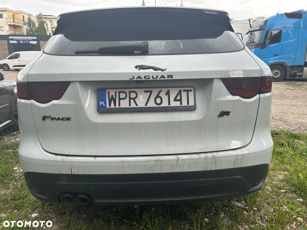 Jaguar F-Pace - 3