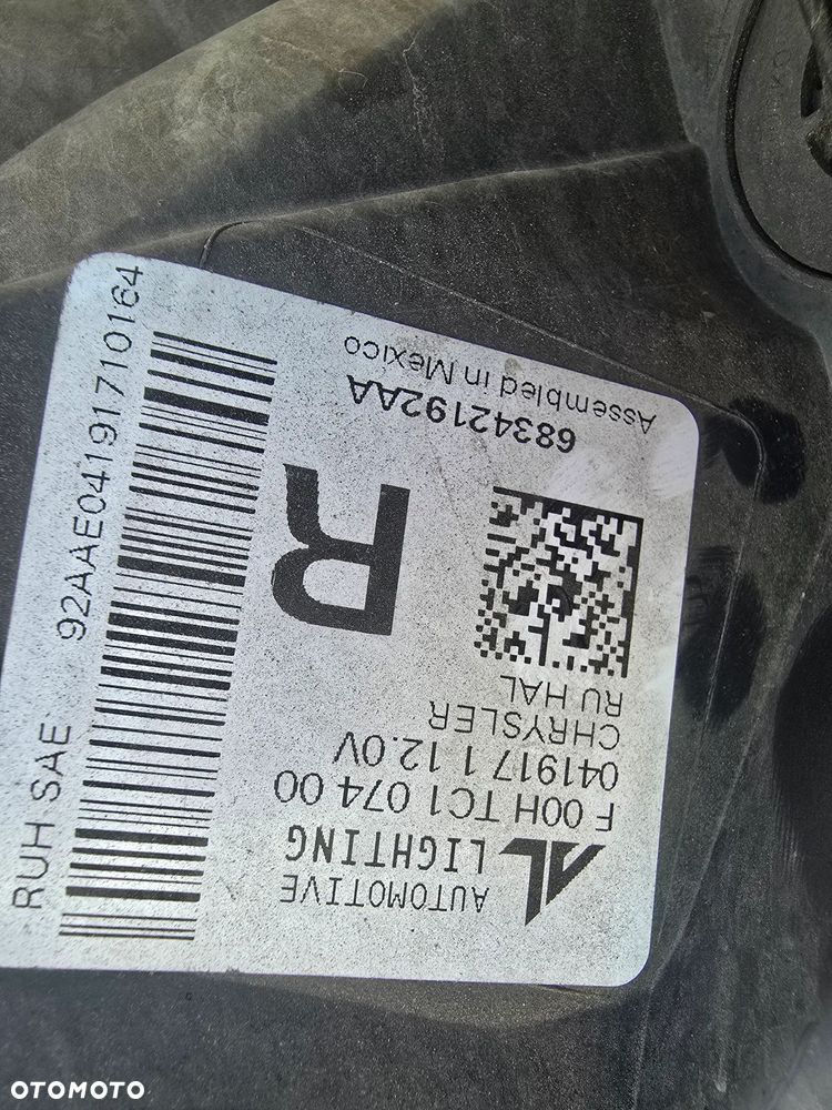 Chrysler Pacifica Hybrid Lampy przód 17 18 19 20 r 68342193AA 68342192AA - 7