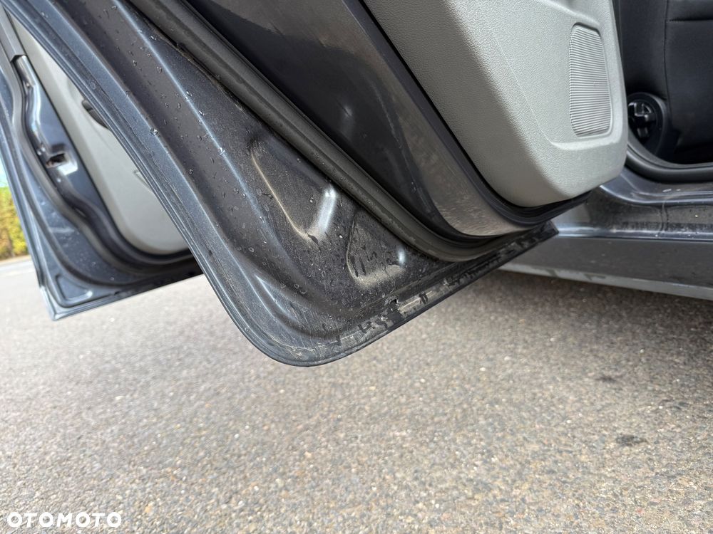 Ford Focus 1.6 Trend - 19