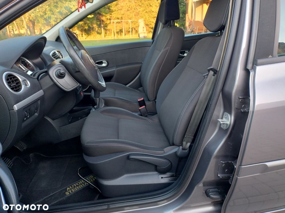 Renault Clio 1.2 16V 75 Dynamique - 23