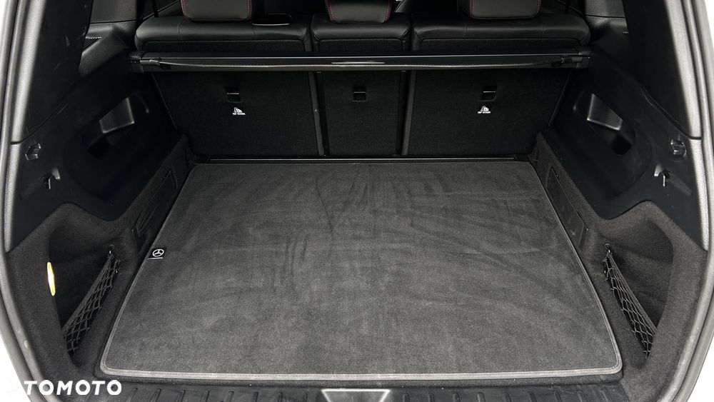 Mercedes-Benz GLB 200 d 4-Matic AMG Line 8G-DCT - 30