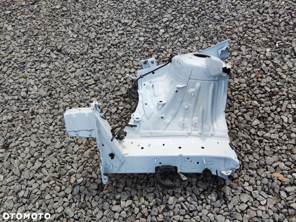 ćwiartka fartuch prawa prawy przód przednia mg mg4 2022-2025 - 2