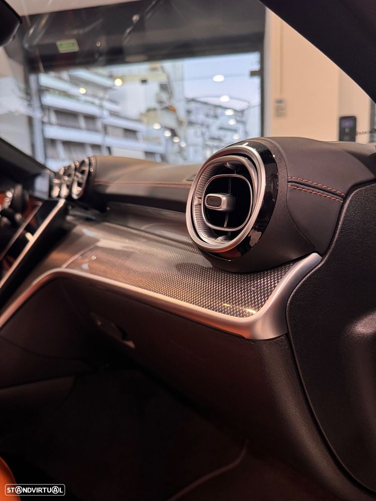 Mercedes-Benz C 300 de T 9G-TRONIC AMG Line - 27