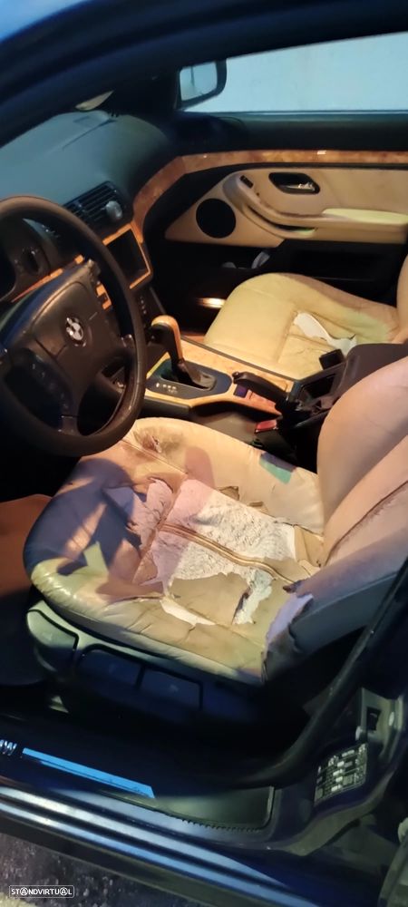 BMW 528 iA Touring - 7