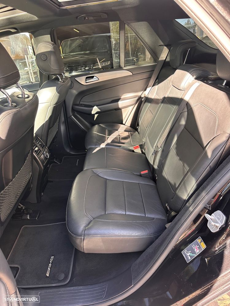 Mercedes-Benz GLE 250 d 4Matic 9G-TRONIC AMG Line - 13
