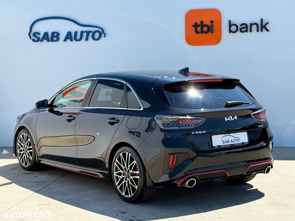 Kia Ceed - 28