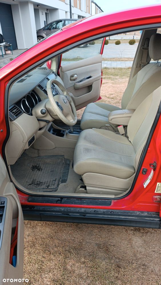 Nissan Tiida - 6